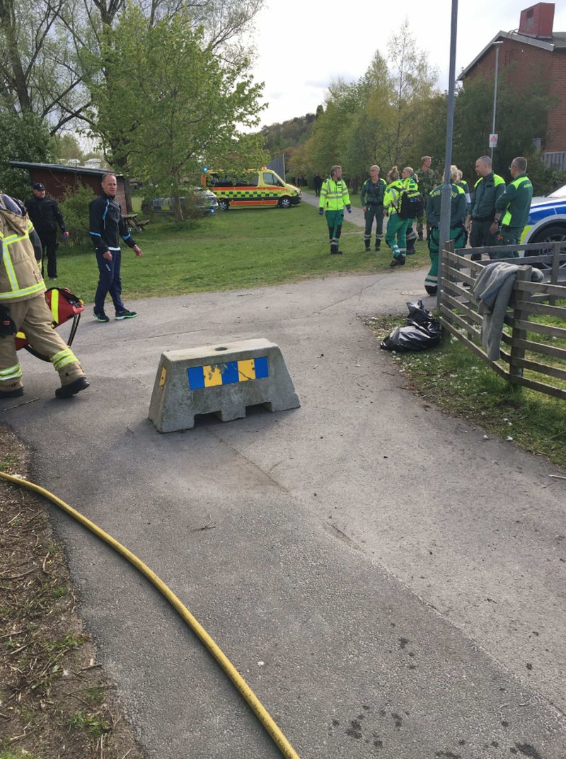 Här kraschade pojkarna med mopeden. Här kraschade pojkarna med mopeden.